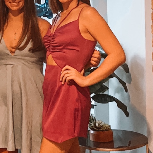 Elliatt Dress - Picture 6 of 6